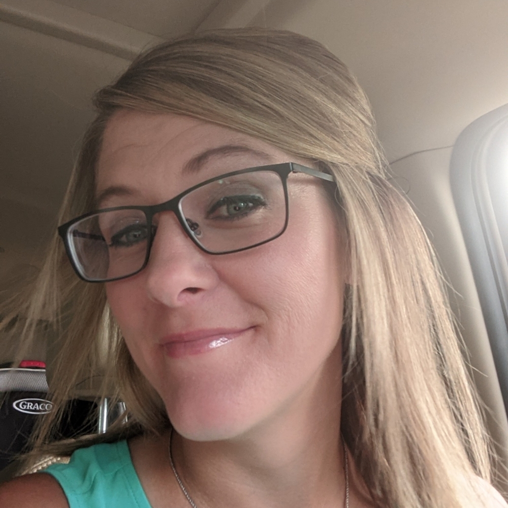 Meet your Posher, Melissa